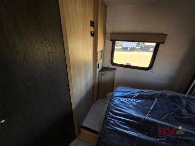 2026 Coachmen RV Leprechaun - Photo 38