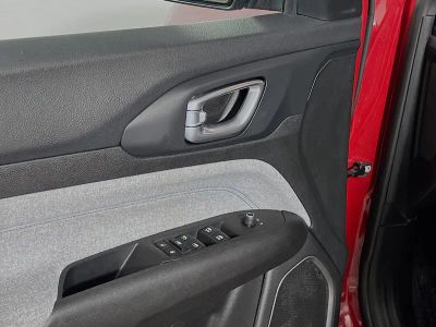 2023 Jeep Compass — photo 14 view
