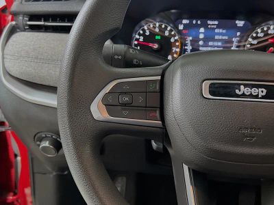 2023 Jeep Compass — photo 16 view