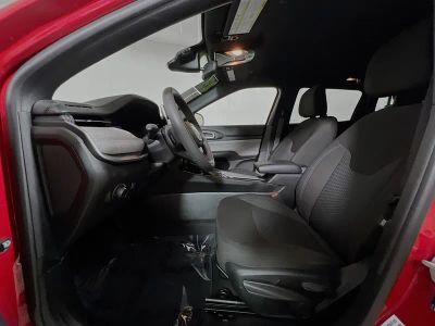 2023 Jeep Compass — photo 12 view