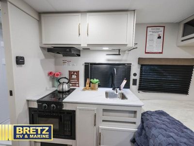 2026 Grand Design Transcend One - Photo 11