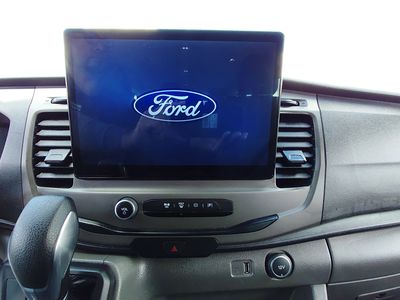 2022 Ford Transit Passenger Wagon - Photo 18