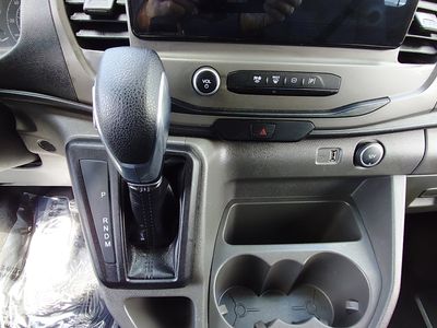 2022 Ford Transit Passenger Wagon - Photo 17