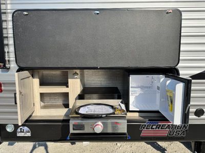 2026 Coachmen Catalina Legacy Edition - Photo 9