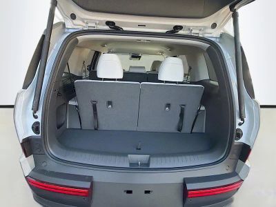 2026 Hyundai SANTA FE — photo 12 view