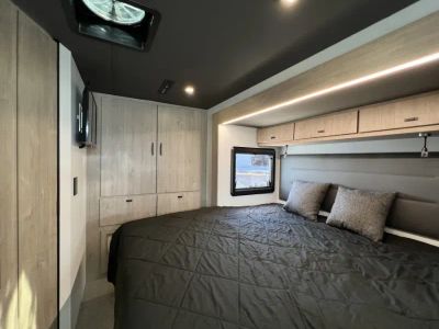 2026 Grand Design LINEAGE SERIES M - Photo 15