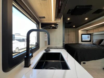 2026 Grand Design LINEAGE SERIES M - Photo 9