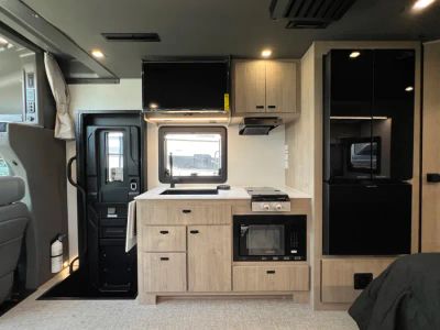 2026 Grand Design LINEAGE SERIES M - Photo 7