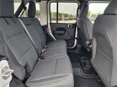2026 2026 Jeep Wrangler - Photo 7