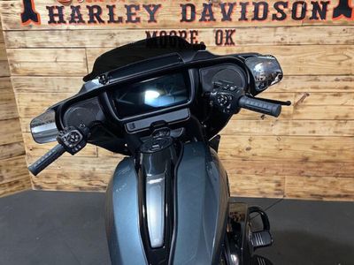 2025 Harley-Davidson FLHX - Street Glide — photo 14 view