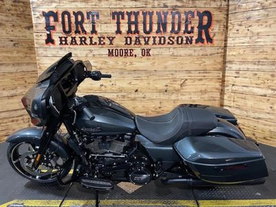 2025 Harley-Davidson FLHX - Street Glide — photo 7 view
