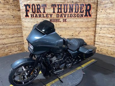 2025 Harley-Davidson FLHX - Street Glide — side profile view