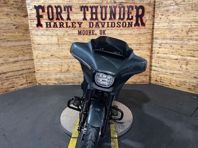 2025 Harley-Davidson FLHX - Street Glide — photo 9 view