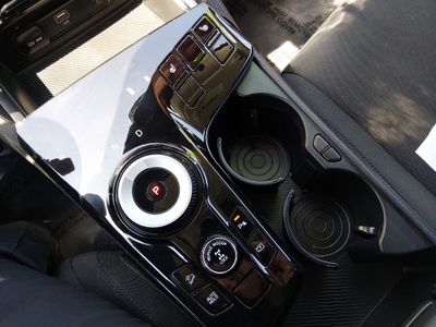 2023 Kia Sportage Hybrid - Photo 17
