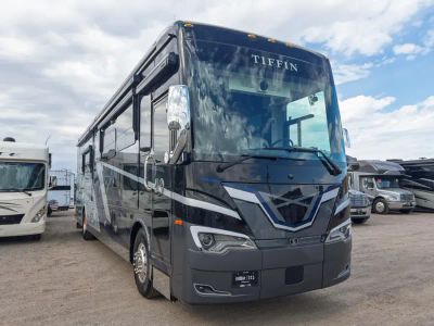 2026 Tiffin ALLEGRO BUS — front three-quarter view