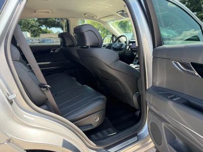 2026 Genesis GV80 — photo 25 view