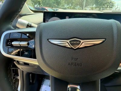 2026 Genesis GV80 — photo 18 view
