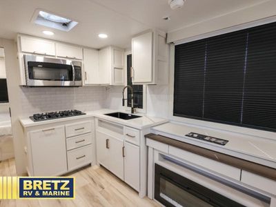 2026 Brinkley Model I - Photo 10