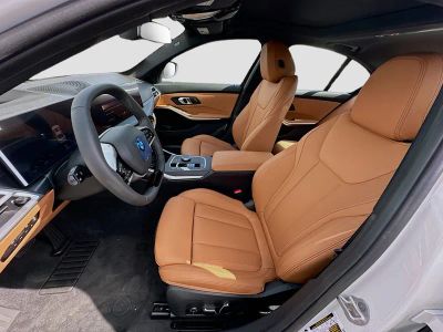 2026 BMW 3 Series — photo 14 view
