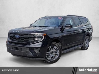 2025 Ford Expedition Max Active 4x4 in Agate Black Metallic — front three-quarter view