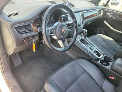 2017 Porsche Macan - Photo 3