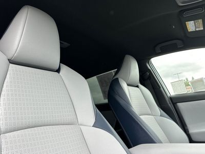 2024 Subaru Solterra - Photo 18