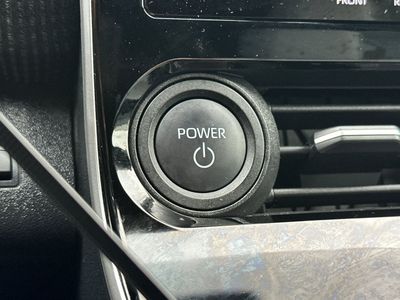 2024 Subaru Solterra - Photo 25