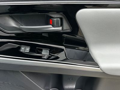 2024 Subaru Solterra - Photo 19