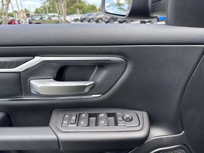 2026 Ram 1500 — photo 12 view