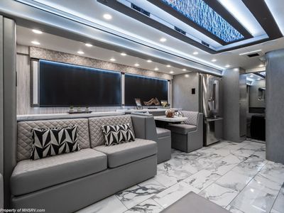 2027 Foretravel Realm Presidential Luxury Villa 7 (LV7) Bath & 1/2 - Photo 7