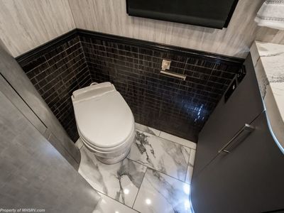 2027 Foretravel Realm Presidential Luxury Villa 7 (LV7) Bath & 1/2 - Photo 44