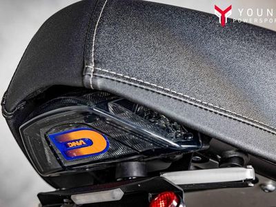 2025 Yamaha XSR900 - Photo 9