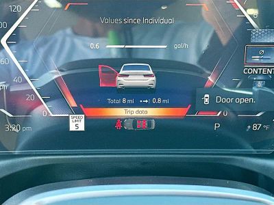 2026 BMW 3 Series — photo 9 view