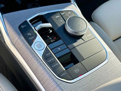 2026 BMW 3 Series — photo 14 view