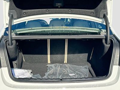 2026 BMW 3 Series — photo 21 view