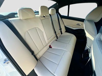 2026 BMW 3 Series — photo 22 view