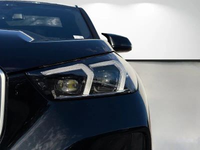 2025 BMW X1 — photo 9 view
