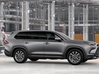 2026 Toyota Grand Highlander — photo 13 view