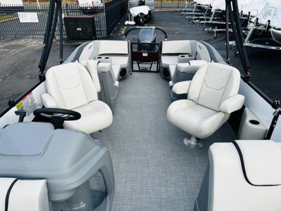 2025 Sylvan A-Series - Photo 13