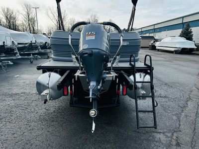 2025 Sylvan A-Series - Photo 15