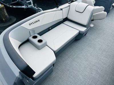 2025 Sylvan A-Series - Photo 10