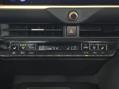 2023 Toyota Crown - Photo 19