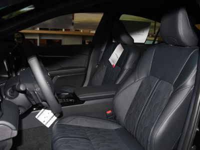 2026 Toyota Camry - Photo 7