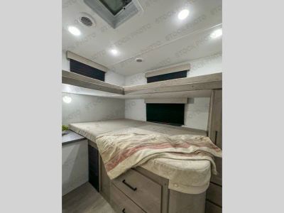 2025 Grand Design Transcend - Photo 8