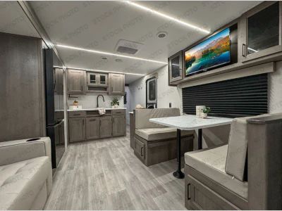 2025 Grand Design Transcend - Photo 3