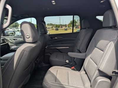 2025 Chevrolet Traverse - Photo 14