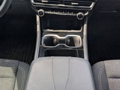 2025 Chevrolet Traverse - Photo 18
