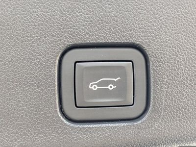 2025 Chevrolet Traverse - Photo 13