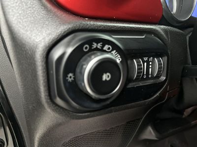 2019 Jeep Wrangler - Photo 18