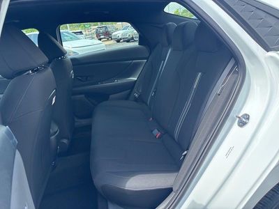2026 Hyundai Elantra - Photo 38